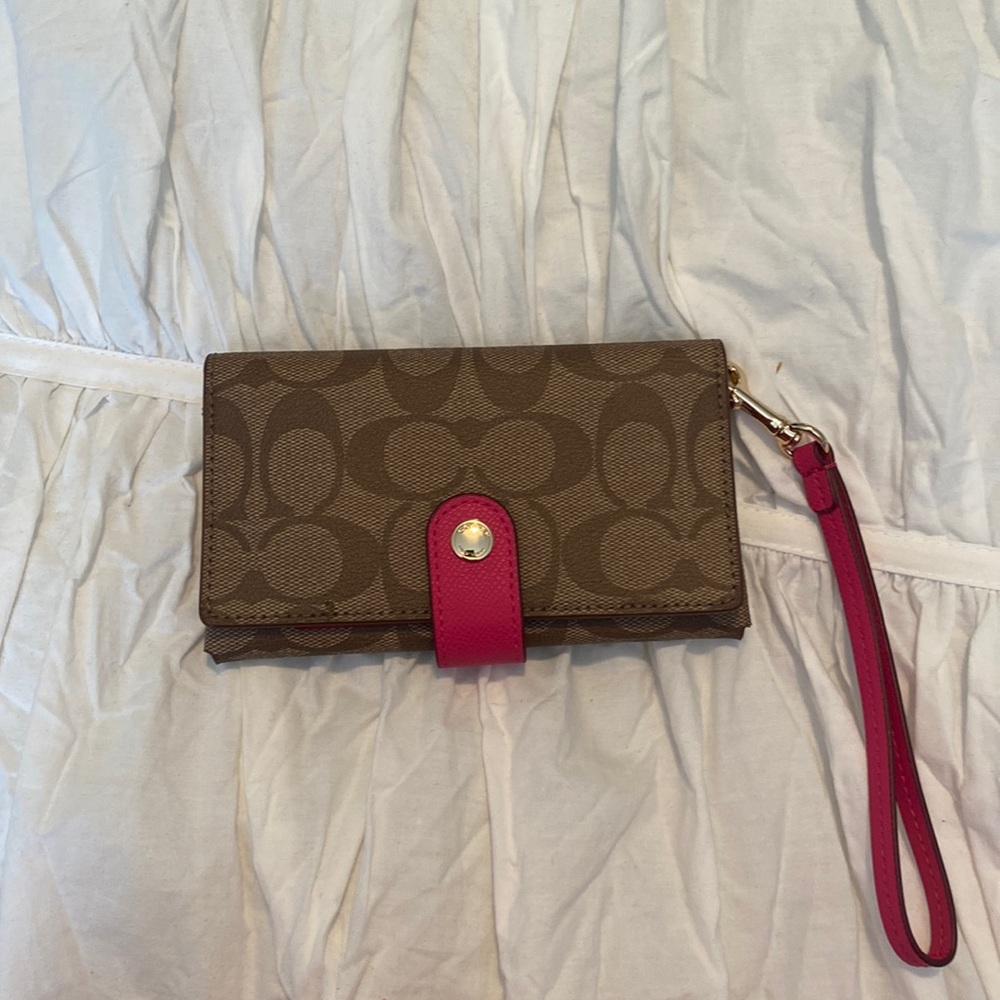 Signature Brown Coach w Pink Wristlet